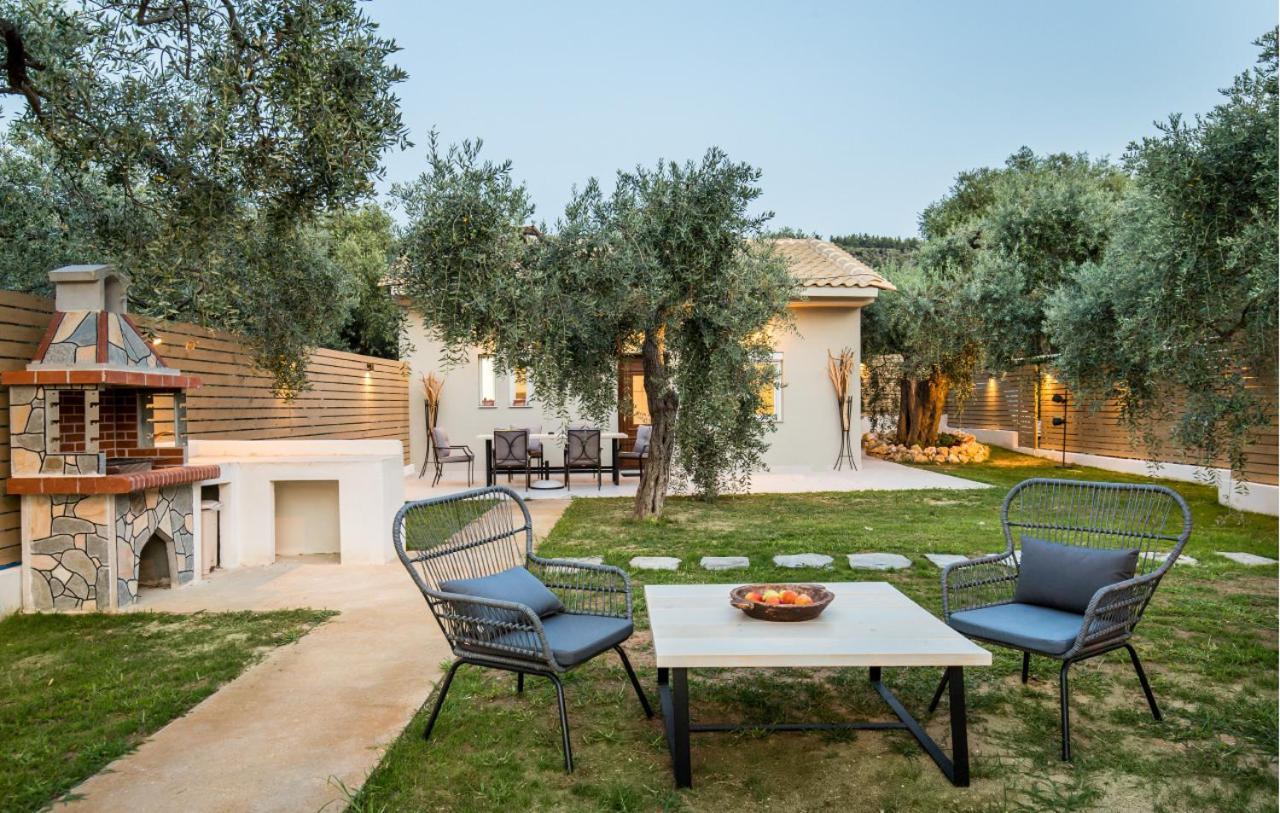 Villa 4 You Iliopetra Skala Sotiros Exterior foto